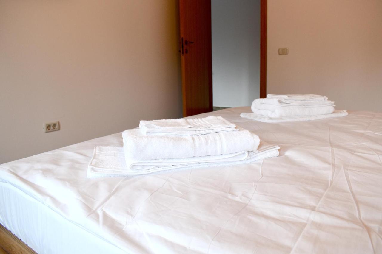 Cosy&Minimalistic Apartments - Haret Building Sinaia Luaran gambar