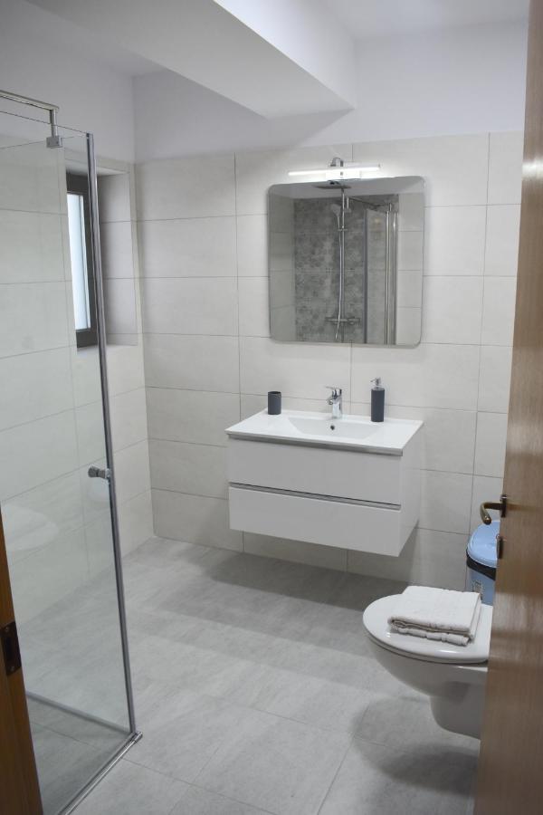 Cosy&Minimalistic Apartments - Haret Building Sinaia Luaran gambar