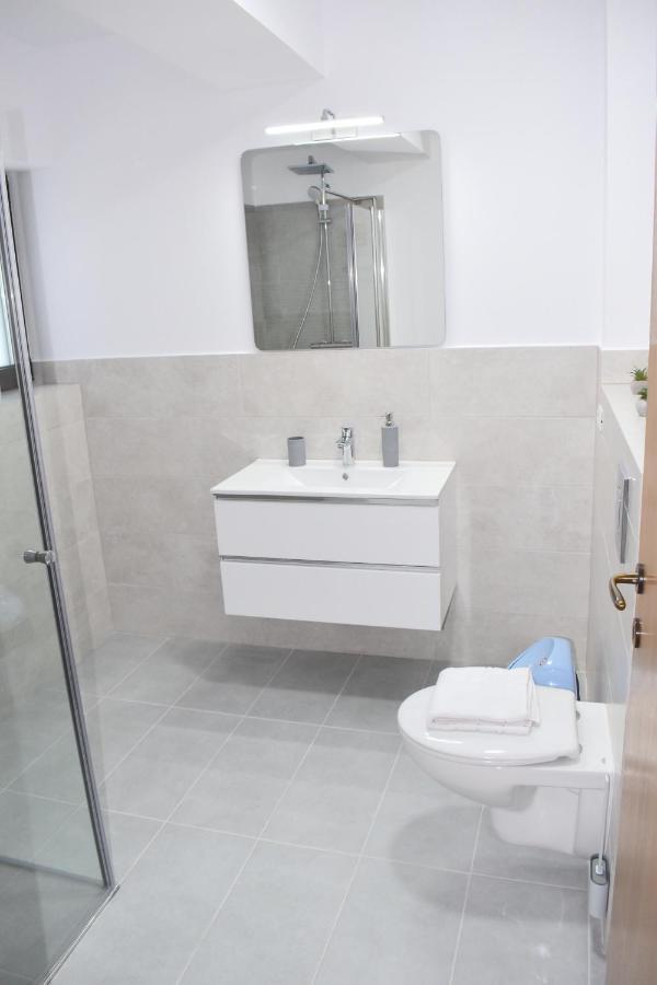 Cosy&Minimalistic Apartments - Haret Building Sinaia Luaran gambar