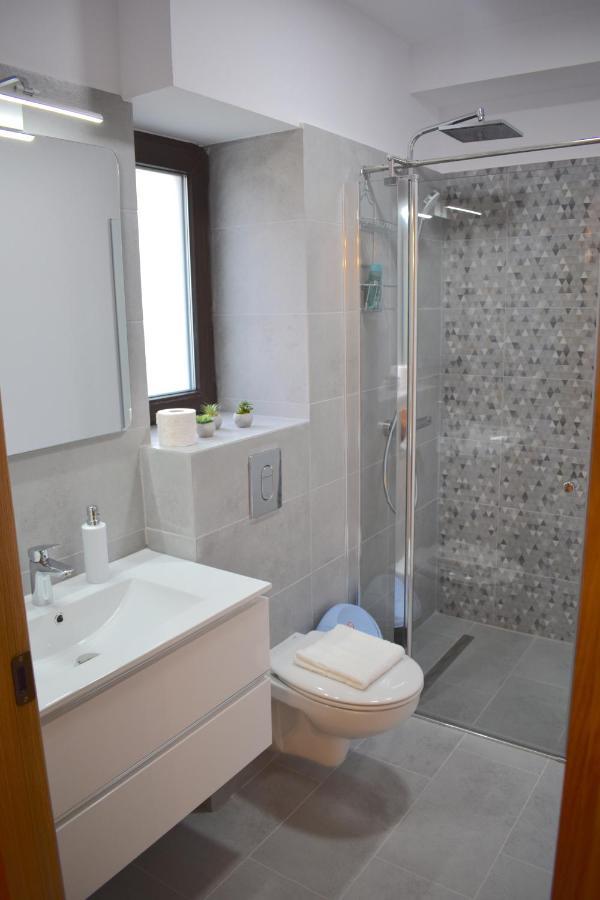 Cosy&Minimalistic Apartments - Haret Building Sinaia Luaran gambar