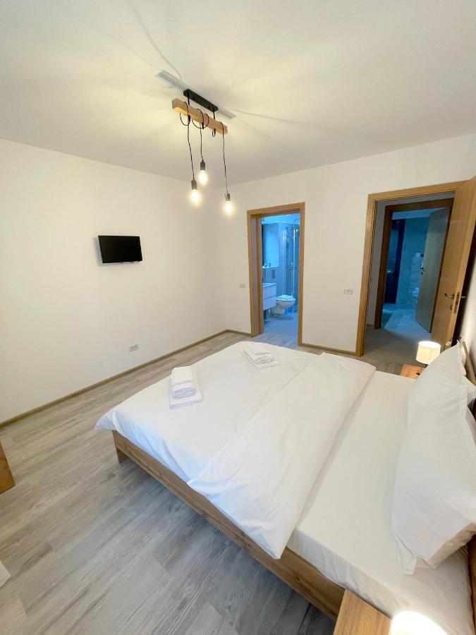 Cosy&Minimalistic Apartments - Haret Building Sinaia Luaran gambar