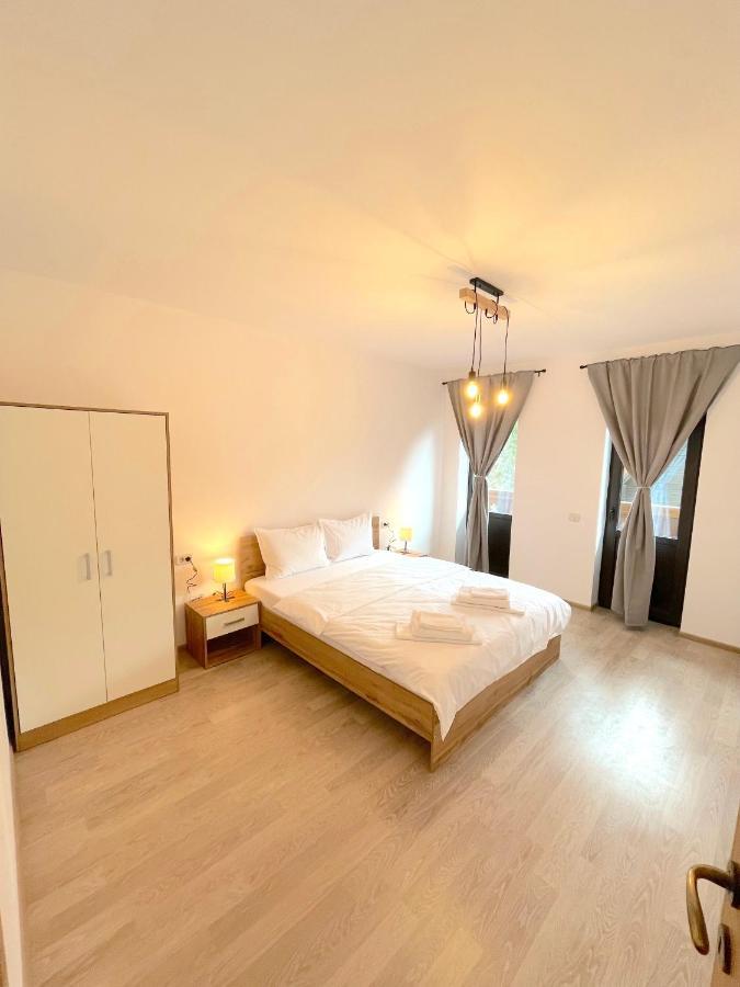 Cosy&Minimalistic Apartments - Haret Building Sinaia Luaran gambar